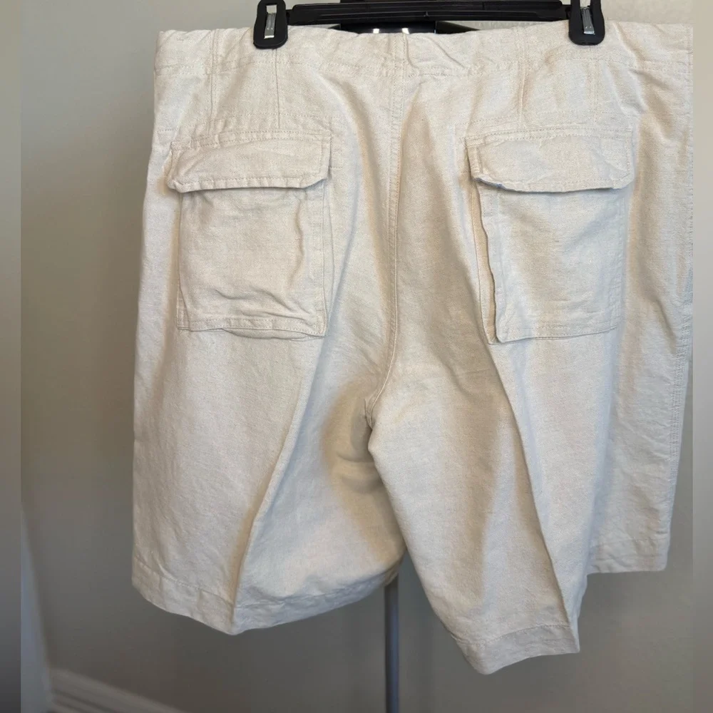 Men Beige Casual Drawstring Shorts